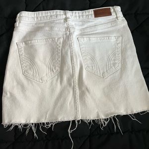 White hollister size 5 Jean skirt